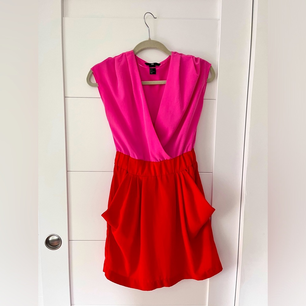 Red and pink color block H&M dress, size 2, pockets